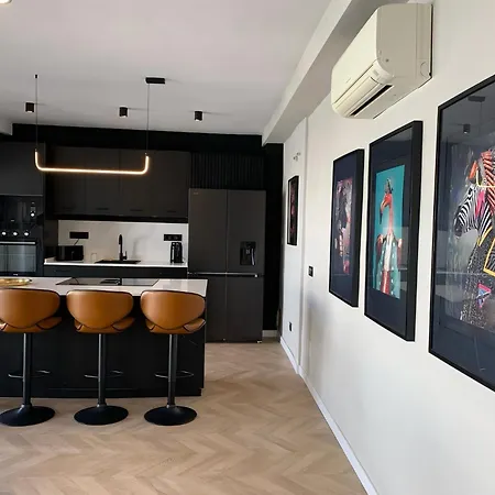 House Of Maximus - High Standing - Centre 90m2 Daire